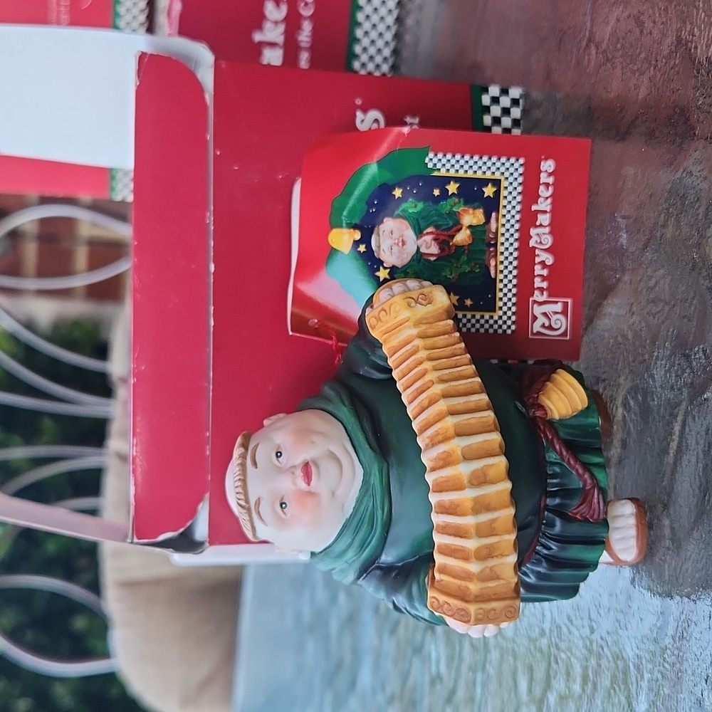 Merry Makers figures